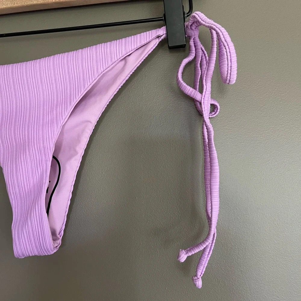 NWT Frankies Bikinis Sky Plisse Bikini Bottom in‎ Wisteria Lilac Large Purple